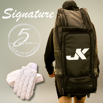 Signature Season 5 Wheelie Duffle and Gloves Bundle